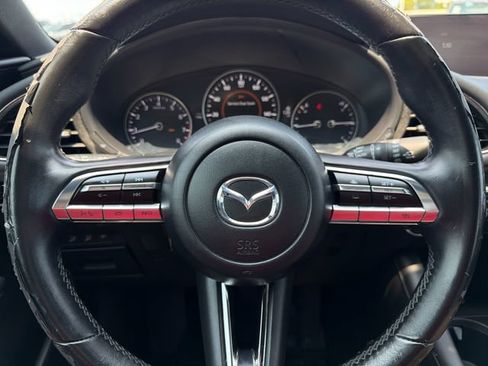 Used 2021 MAZDA MAZDA3 s FWD image 23