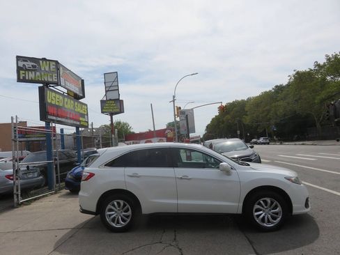Used 2017 Acura RDX w/ Technology Package AWD/4WD image 9