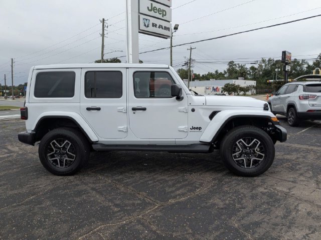 New 2027 Jeep Wrangler Unlimited Sahara AWD/4WD image 3