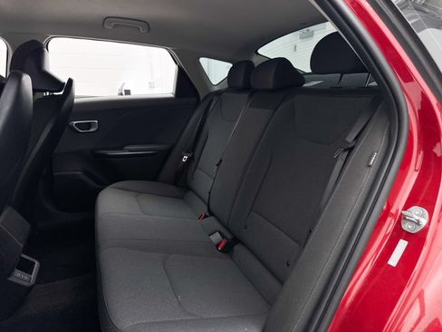 Certified 2025 Kia K4 FWD image 26