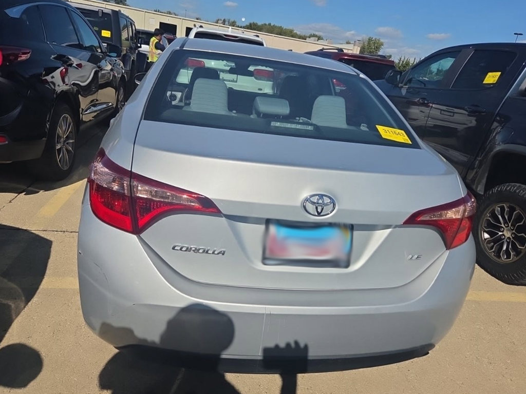 Used 2017 Toyota Corolla LE w/ Carpet Mat Package (TMS) FWD image 2