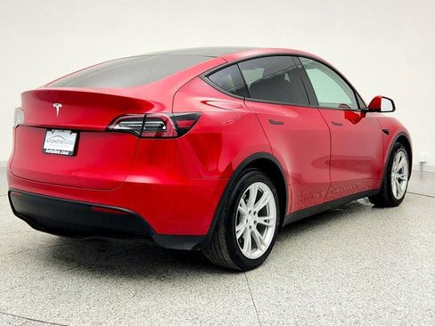 Used 2020 Tesla Model Y Long Range image 5