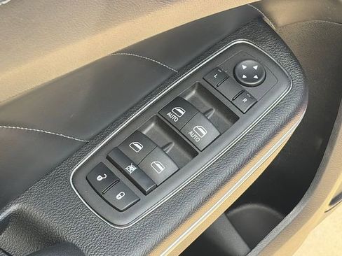 Used 2023 Dodge Charger Scat Pack w/ Dynamics Package image 17