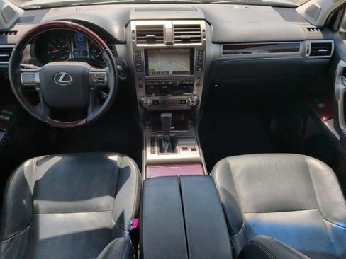 Used 2018 Lexus GX 460 Premium w/ Premium Package AWD/4WD image 31