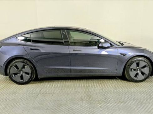 Used 2021 Tesla Model 3 Standard Range Plus image 8