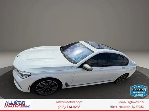 Used 2018 BMW M760i xDrive AWD/4WD image 5