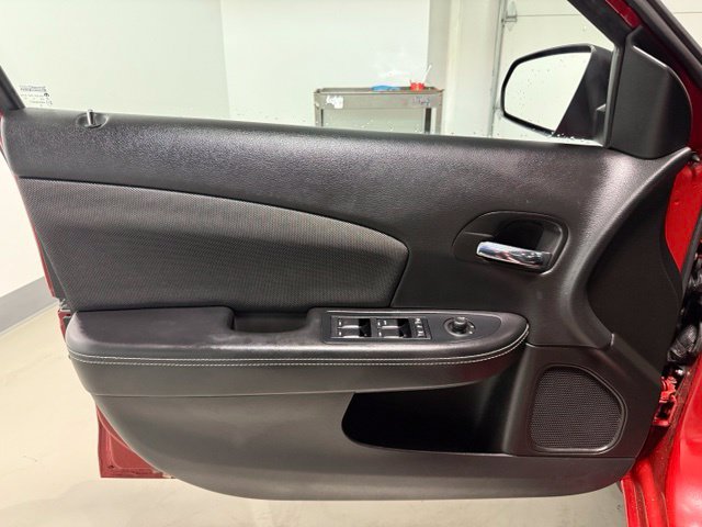 Used 2014 Dodge Avenger SE FWD image 9
