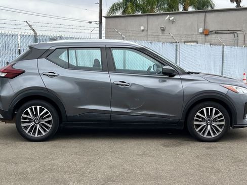 Used 2021 Nissan Kicks SV FWD image 6