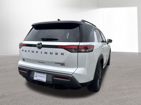 Certified 2026 Nissan Pathfinder Platinum AWD/4WD image 4