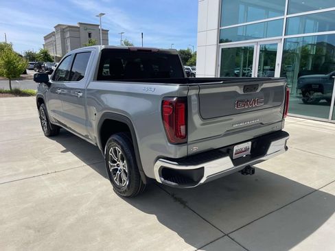 Used 2025 GMC Sierra 1500 SLT AWD/4WD image 9