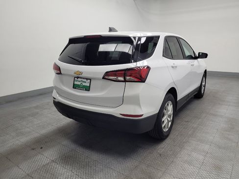 Used 2023 Chevrolet Equinox LS w/ LS Convenience Package FWD image 9