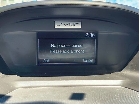 Used 2016 Ford Escape SE w/ SE Cold Weather Package AWD/4WD image 17