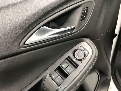 Used 2023 Buick Encore GX Preferred w/ Cold Weather Comfort Package FWD image 13