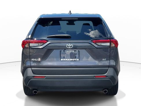 Used 2023 Toyota RAV4 LE FWD image 5