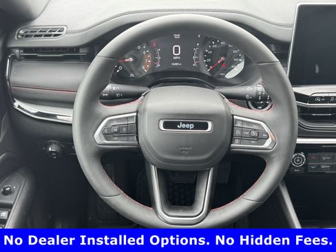 Used 2026 Jeep Compass Trailhawk AWD/4WD image 12