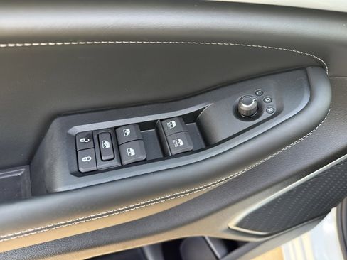 New 2026 Jeep Grand Cherokee L Limited image 11