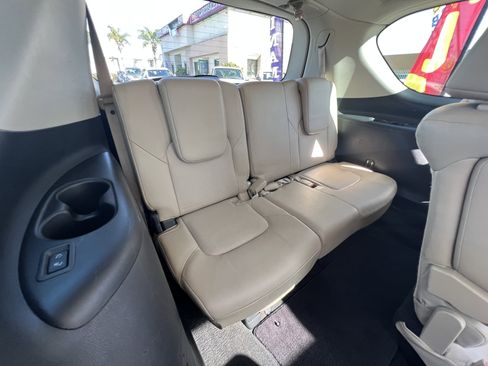 Used 2018 Nissan Armada SL w/ Premium Package image 37