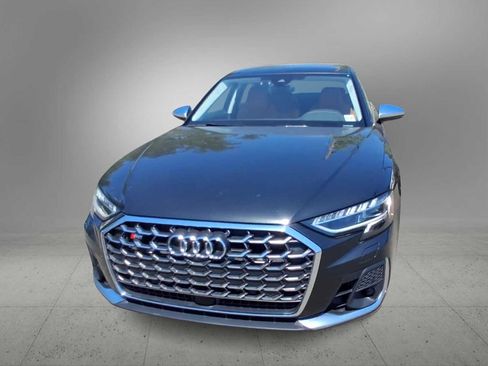 Used 2023 Audi S8 AWD/4WD image 3