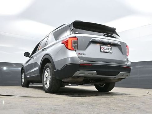 Used 2024 Ford Explorer XLT w/ Equipment Group 202A AWD/4WD image 49