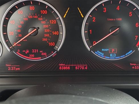 Used 2016 BMW X5 xDrive40e image 12