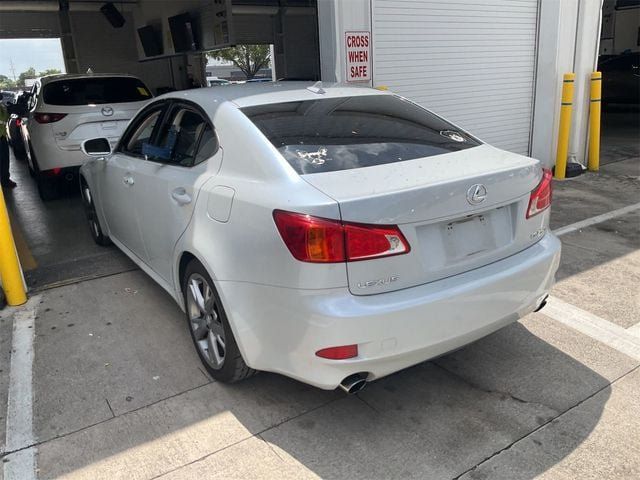 Used 2010 Lexus IS 250 w/ Preferred Accessory Package RWD image 3