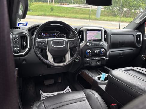 Used 2022 GMC Sierra 3500 Denali AWD/4WD image 17