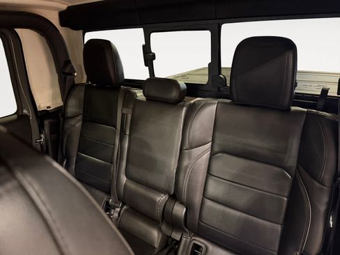 Used 2021 Jeep Gladiator Overland w/ Popular Equipment Package image 14