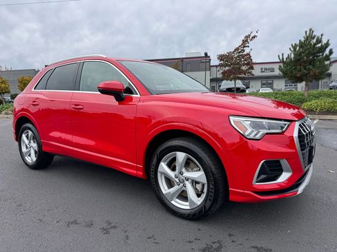 Used 2020 Audi Q3 2.0T Premium Plus w/ Premium Plus Package image 1