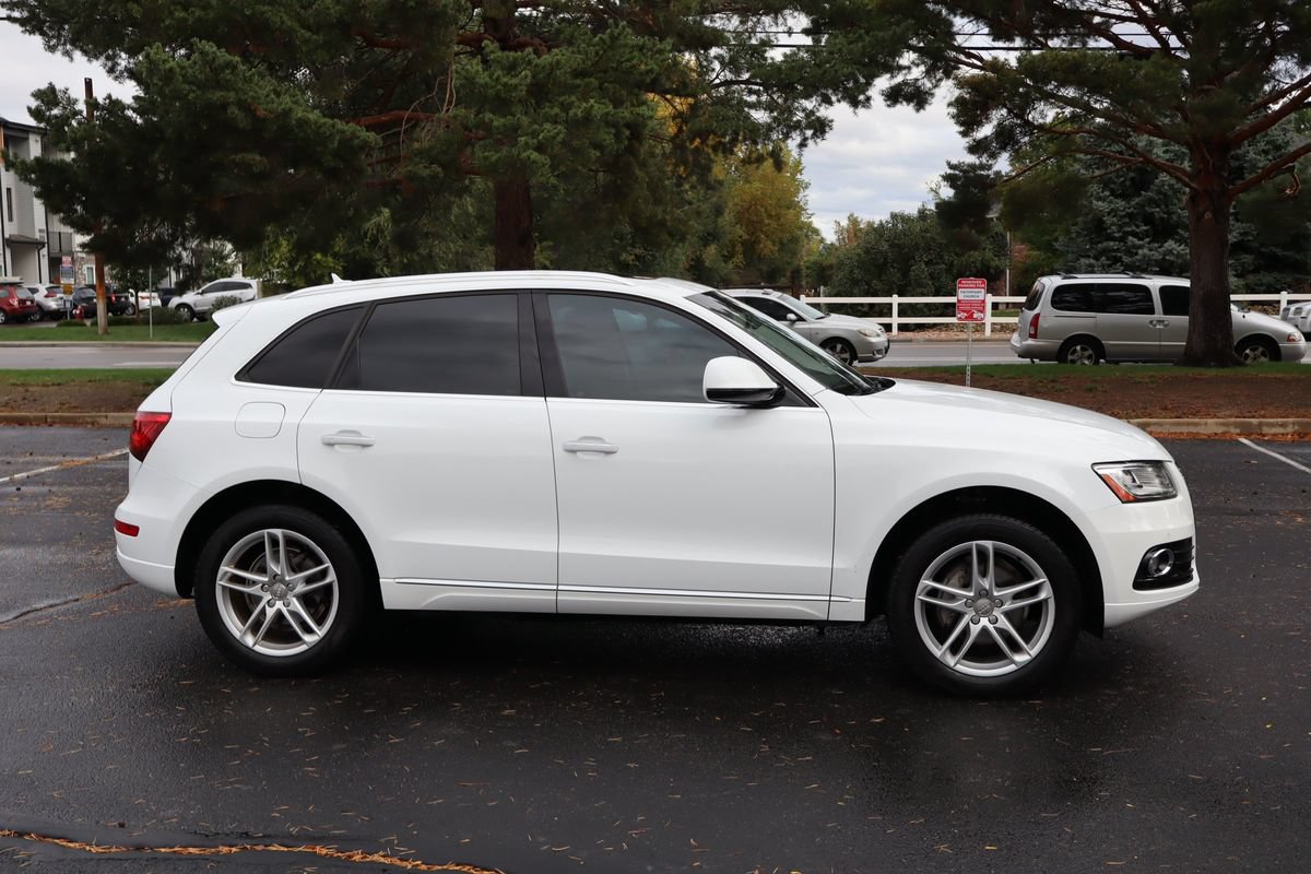 Used 2016 Audi Q5 2.0T Premium Plus w/ Technology Package AWD/4WD image 3