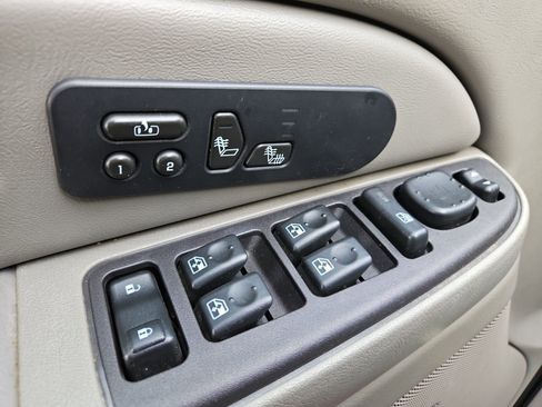 Used 2004 GMC Sierra 1500 SLT w/ Off-Road Package image 21