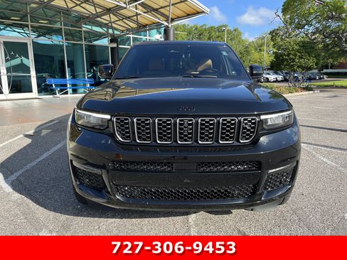 Used 2025 Jeep Grand Cherokee L Summit w/ Advanced Protech Group IV AWD/4WD image 11