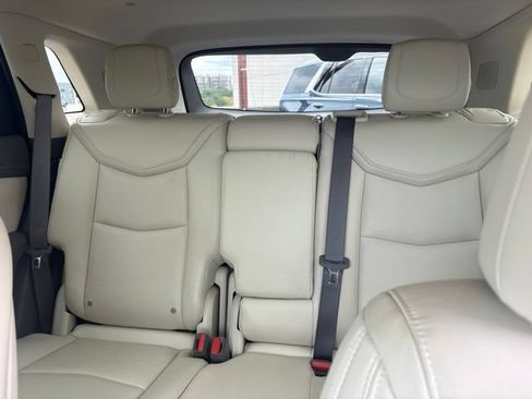 Used 2018 Cadillac XT5 Premium Luxury AWD/4WD image 4