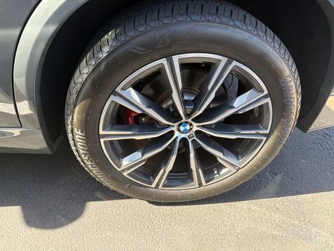 Certified 2025 BMW X5 sDrive40i w/ M Sport Package RWD image 8