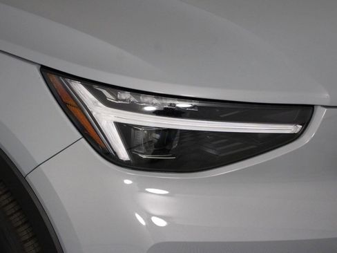 New 2026 Volvo XC40 B5 Ultra w/ Climate Package AWD/4WD image 14