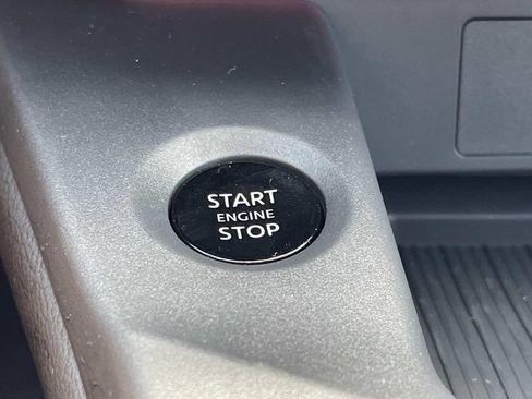 New 2026 Nissan Sentra SR w/ Floor Mat Package FWD image 27