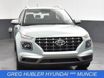 New 2025 Hyundai Venue Limited