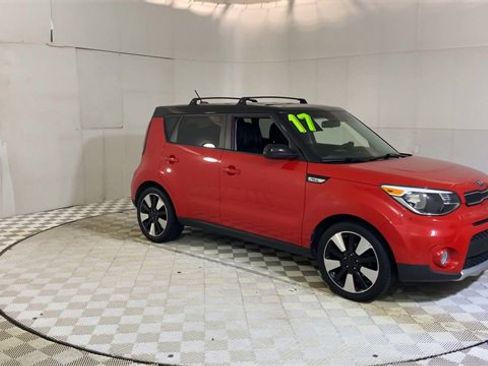 Used 2017 Kia Soul + w/ Designer's Package image 2