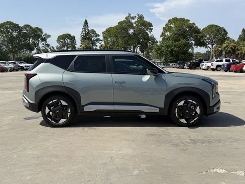 New 2027 Kia Seltos EX FWD image 3