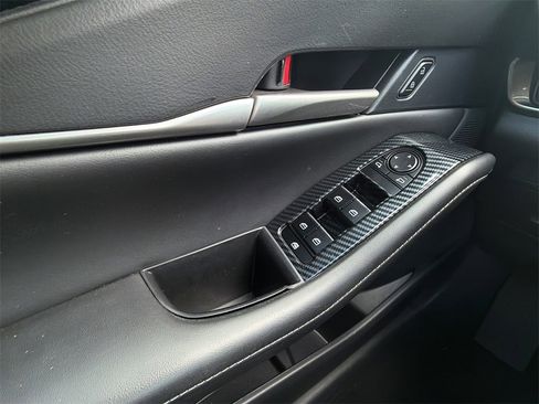 Certified 2023 MAZDA CX-30 AWD 2.5 S w/ Select Package image 37