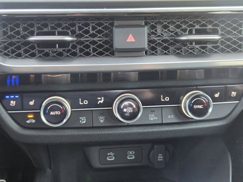 Certified 2025 Acura ADX A-Spec AWD/4WD image 11
