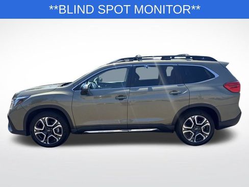 Used 2023 Subaru Ascent Limited w/ Technology Package AWD/4WD image 4