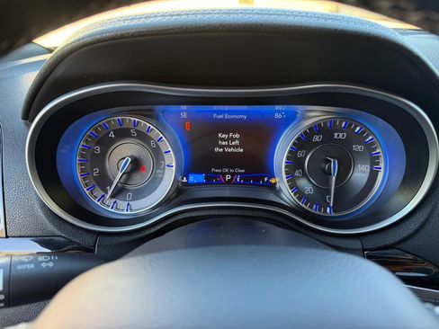 Used 2021 Chrysler 300 S RWD image 25