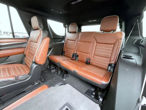 Certified 2023 GMC Yukon Denali Ultimate image 20