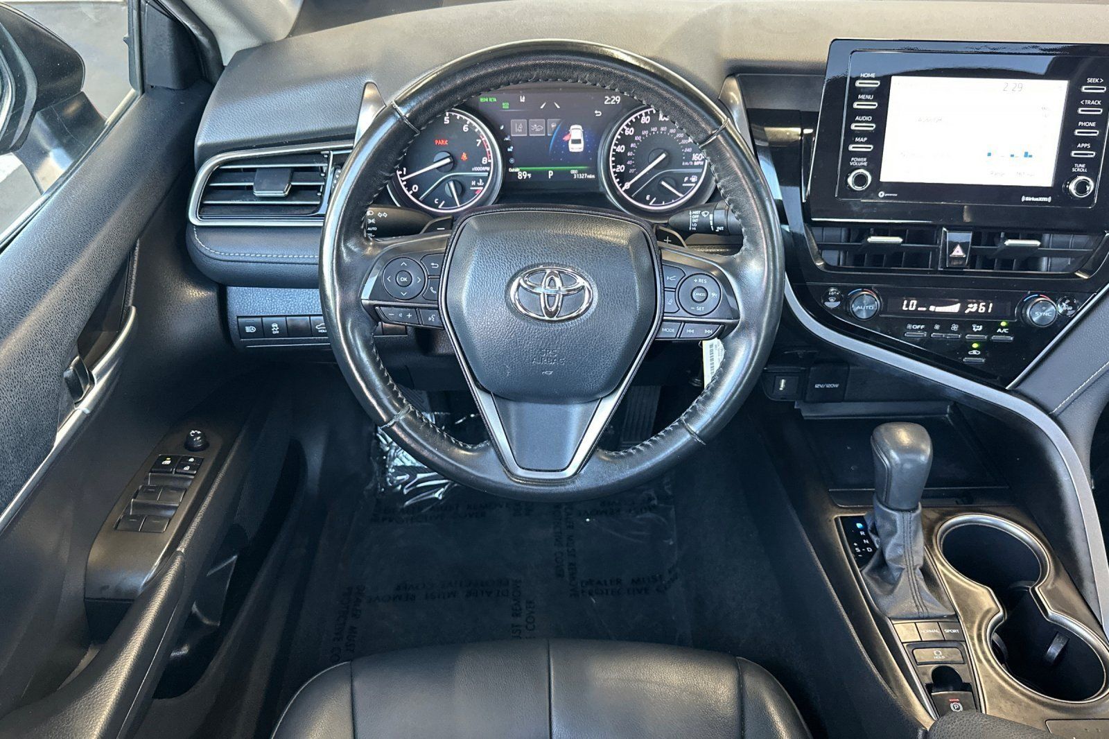 Used 2024 Toyota Camry SE w/ Cold Weather Package AWD/4WD image 13