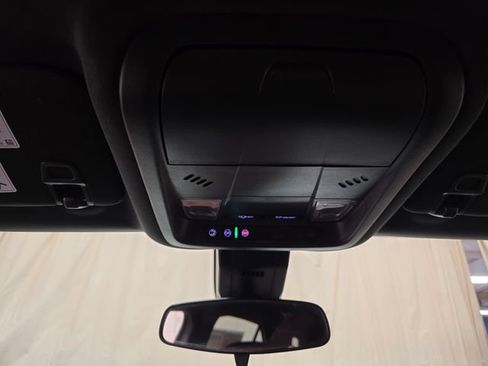 Used 2023 Chevrolet Equinox RS image 24