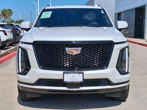 Certified 2025 Cadillac Escalade ESV Sport Platinum AWD/4WD image 2