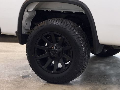 Used 2021 Chevrolet Silverado 2500 W/T w/ WT Convenience Package image 13