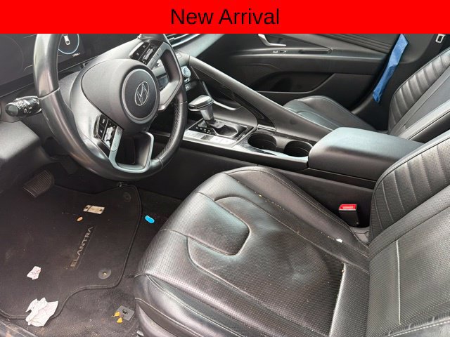 Used 2022 Hyundai Elantra Limited FWD image 5