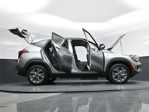 New 2026 Kia Seltos LX image 21