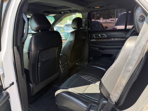 Used 2016 Ford Explorer Platinum AWD/4WD image 9